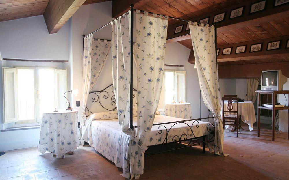 Castello Di Petroia Dimora D'Epoca Hotel Gubbio Exterior photo